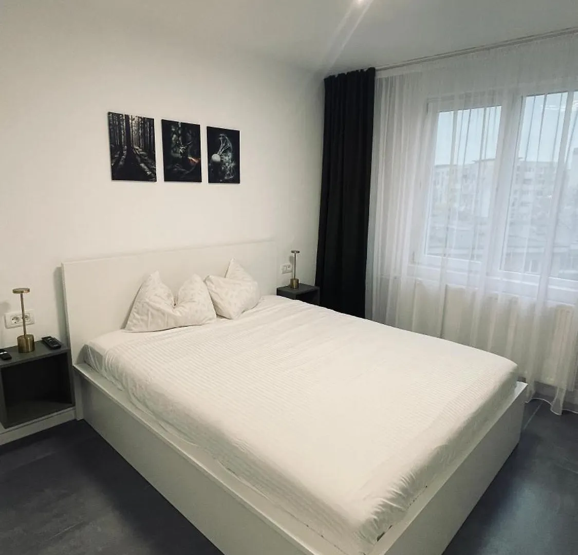 Barbici Group Apartment Bucharest